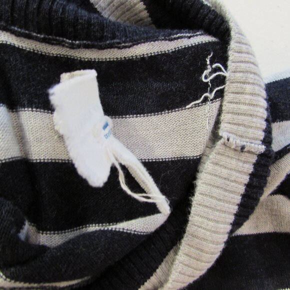 Banana Republic Super Soft "Cashmere-Like Cotton" Blue/Gray Stripe Turtleneck - Picture 4 of 16